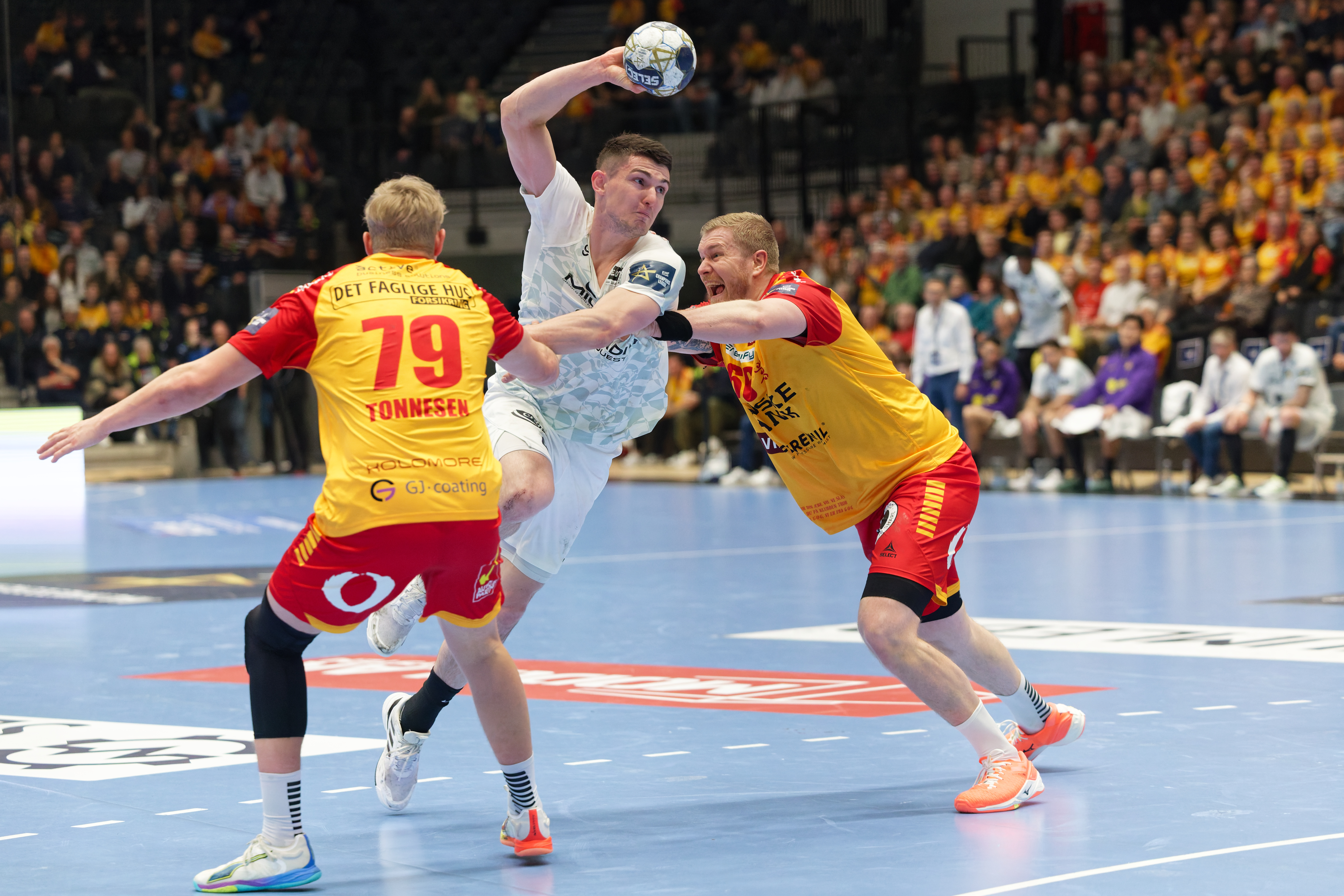 Everything on the line in exciting return leg of the play-offs