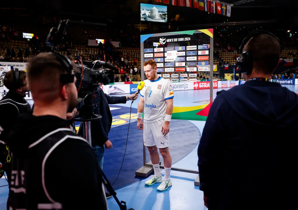 Flash quotes: group F media calls 12 January