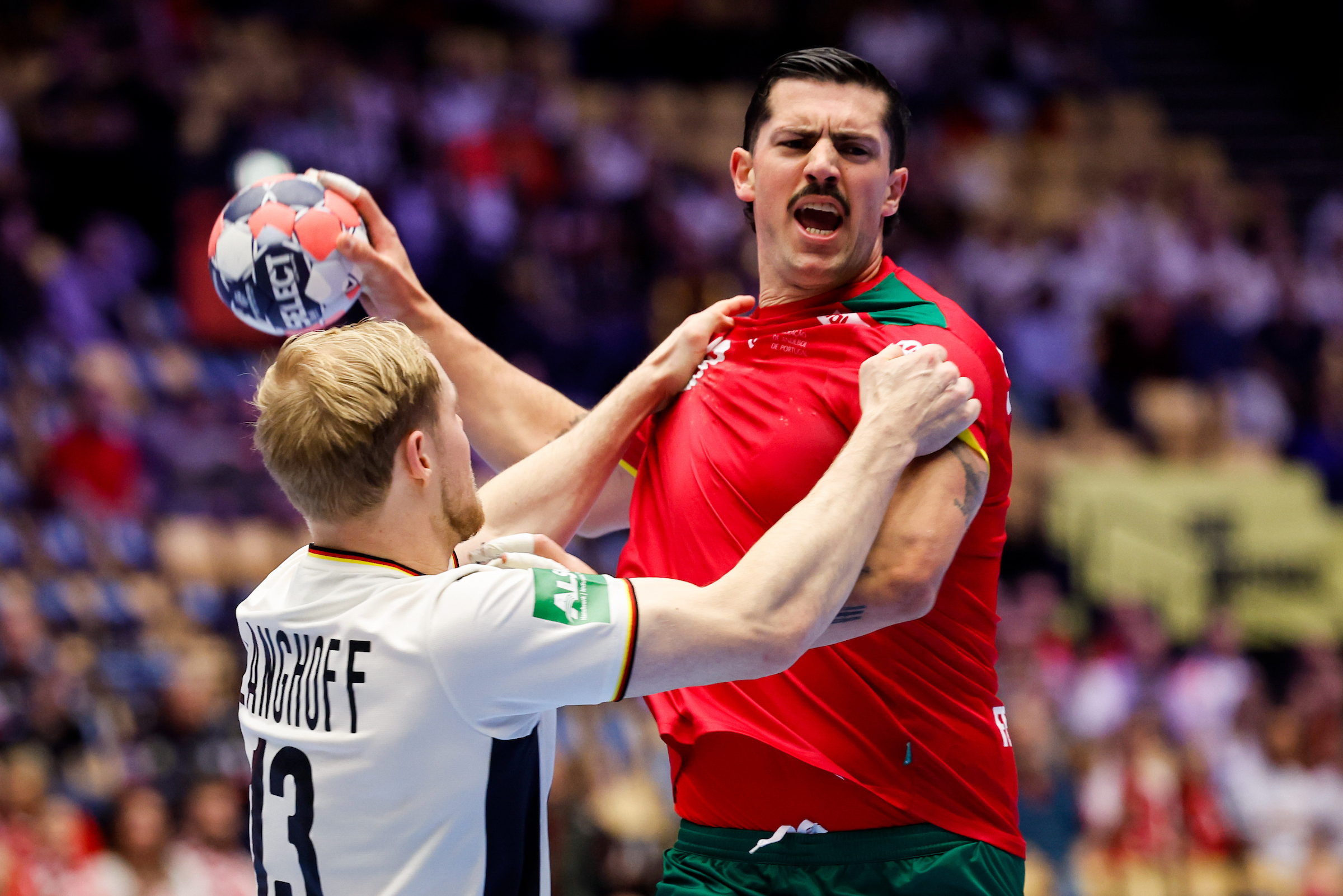 Live blog: Germany and Portugal level at half-time