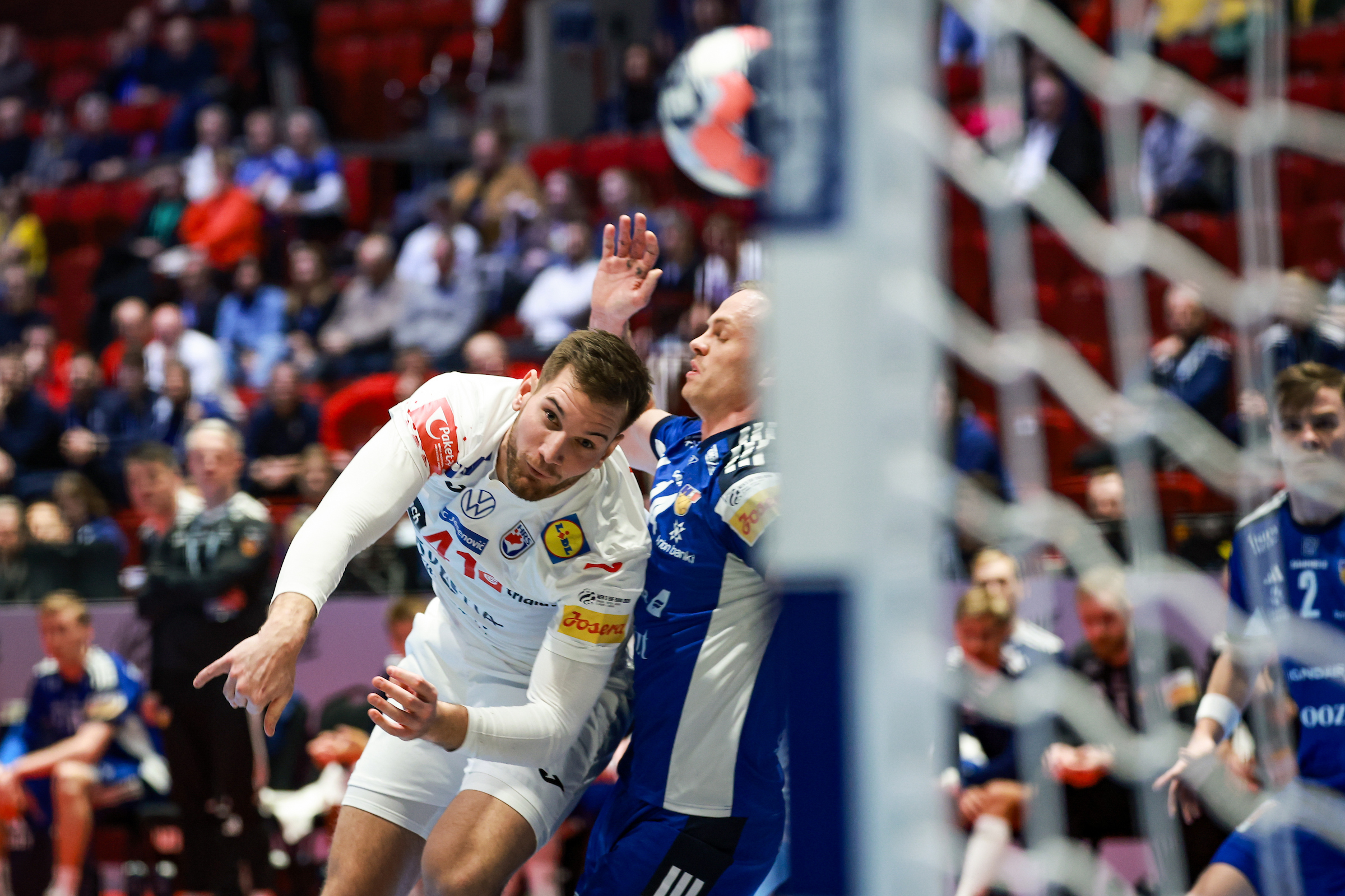 Live blog: Croatia with slight lead over Iceland