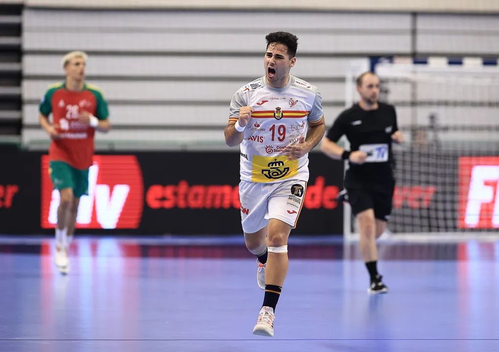 Astonishing comeback seals gold medal for Spain