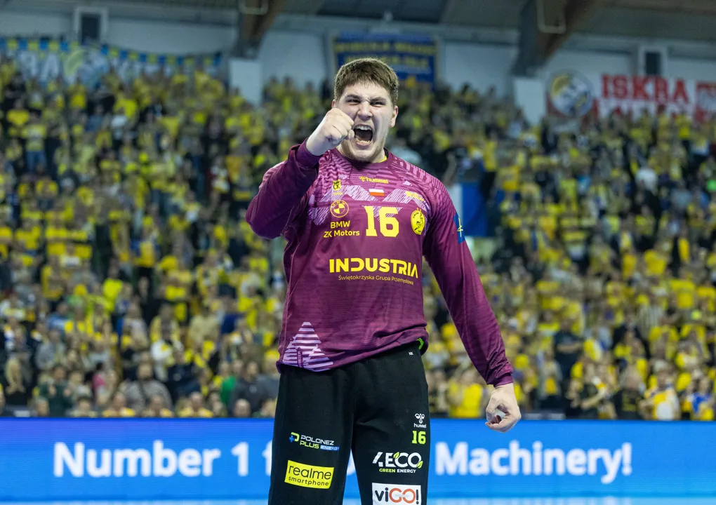 Polish sides take key points; Aalborg, Sporting eye quarter-finals
