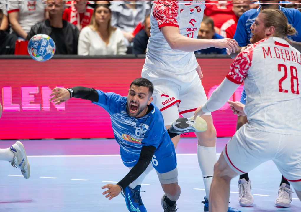 Portugal make second-half comeback; Israel take point in Poland
