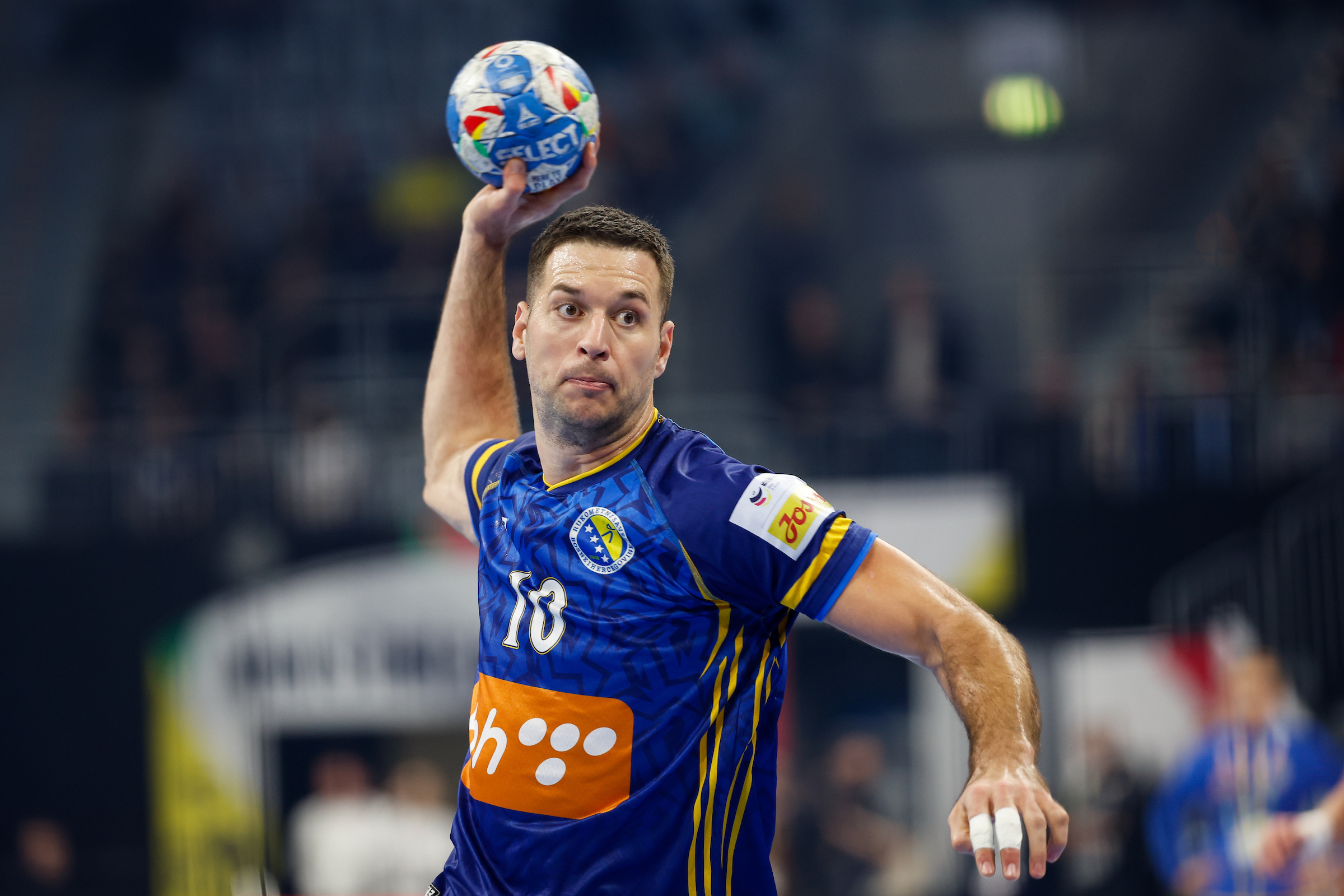 Panic: “A goal would be to claim that first historic win”