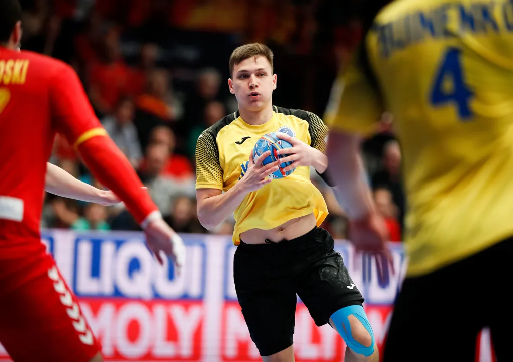 Rejuvenated Ukraine seek success with new coach