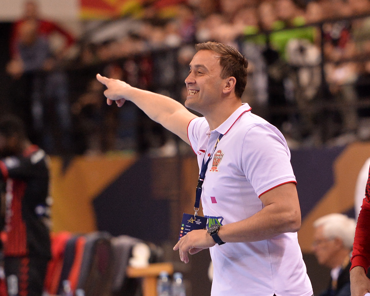 Strong defence helps Veszprém move closer to quarter-finals 