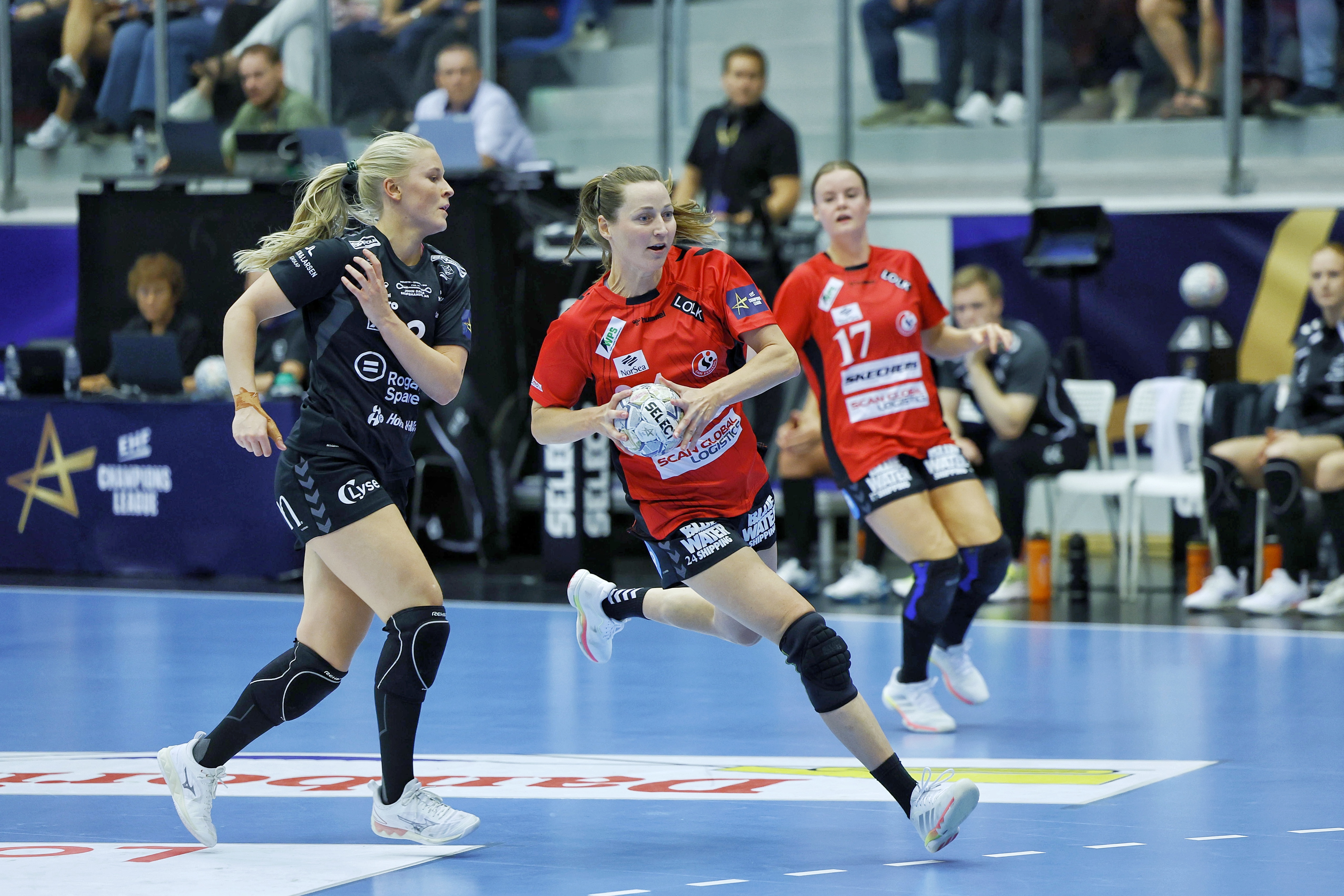 Esbjerg and Odense celebrate home wins; Metz hit 40-goal mark in MOTW