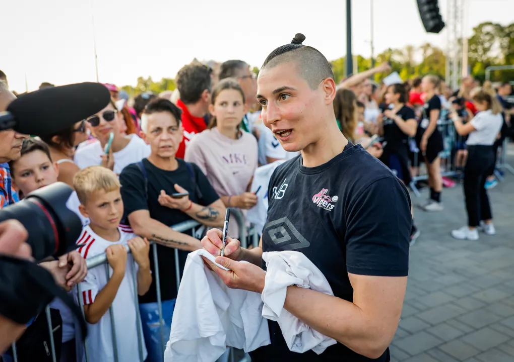 Summary: Semi-finals await; opening party headlines Friday