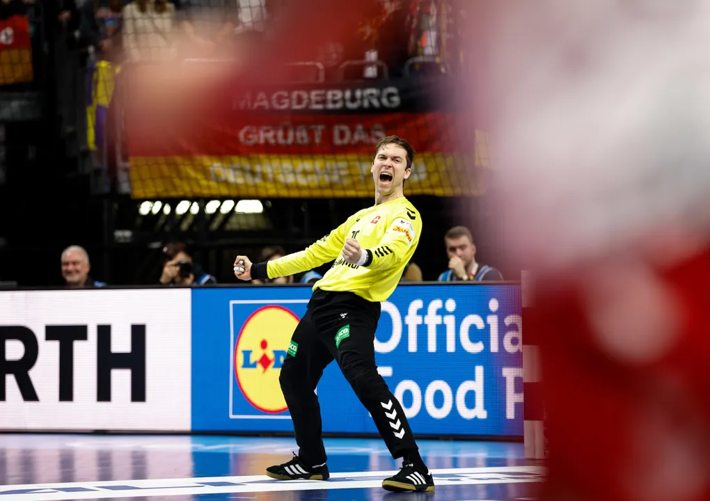 Summary: Two draws; points for Iceland, Spain on super Sunday