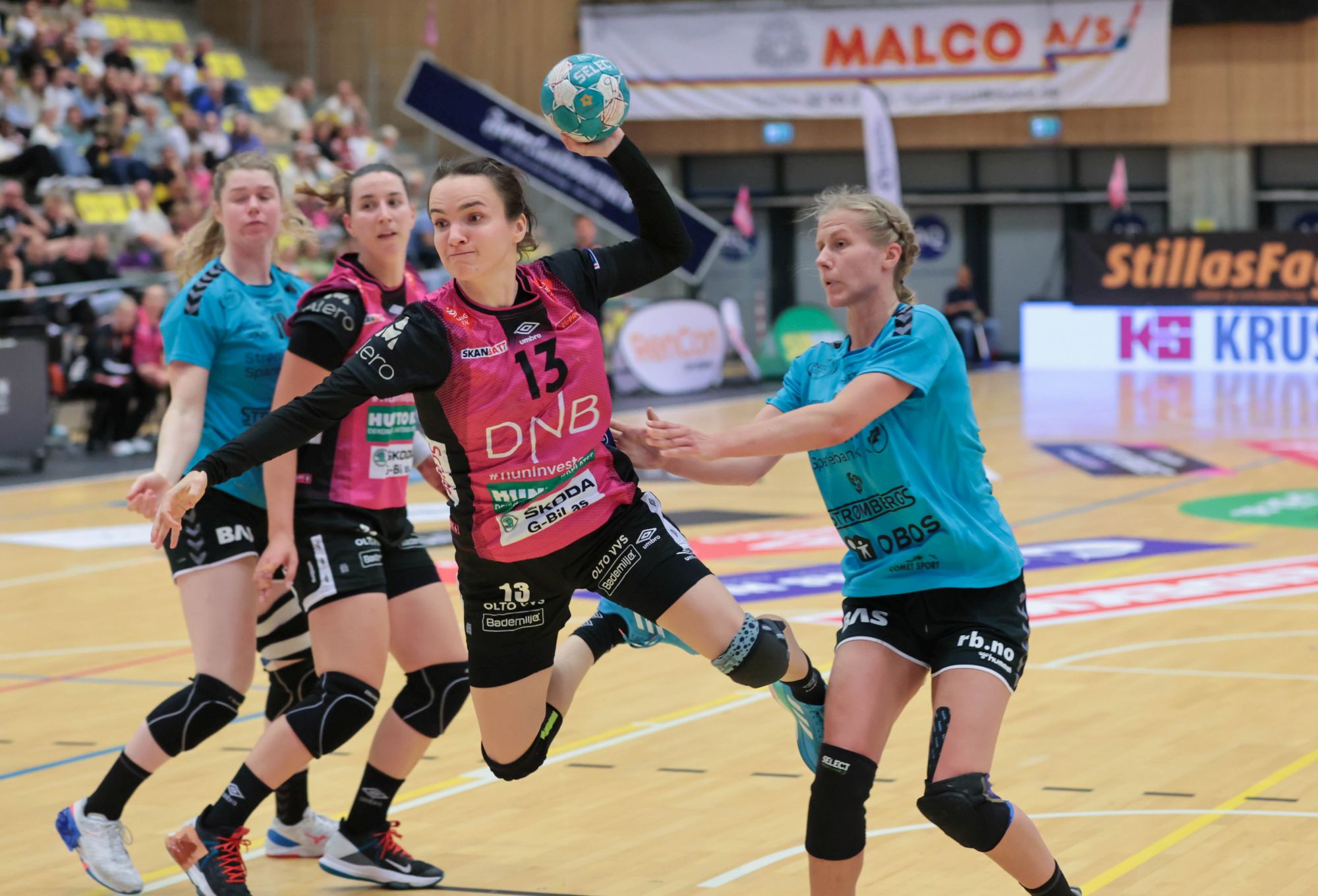 How did Anna Vyakhireva fall back in love with handball?