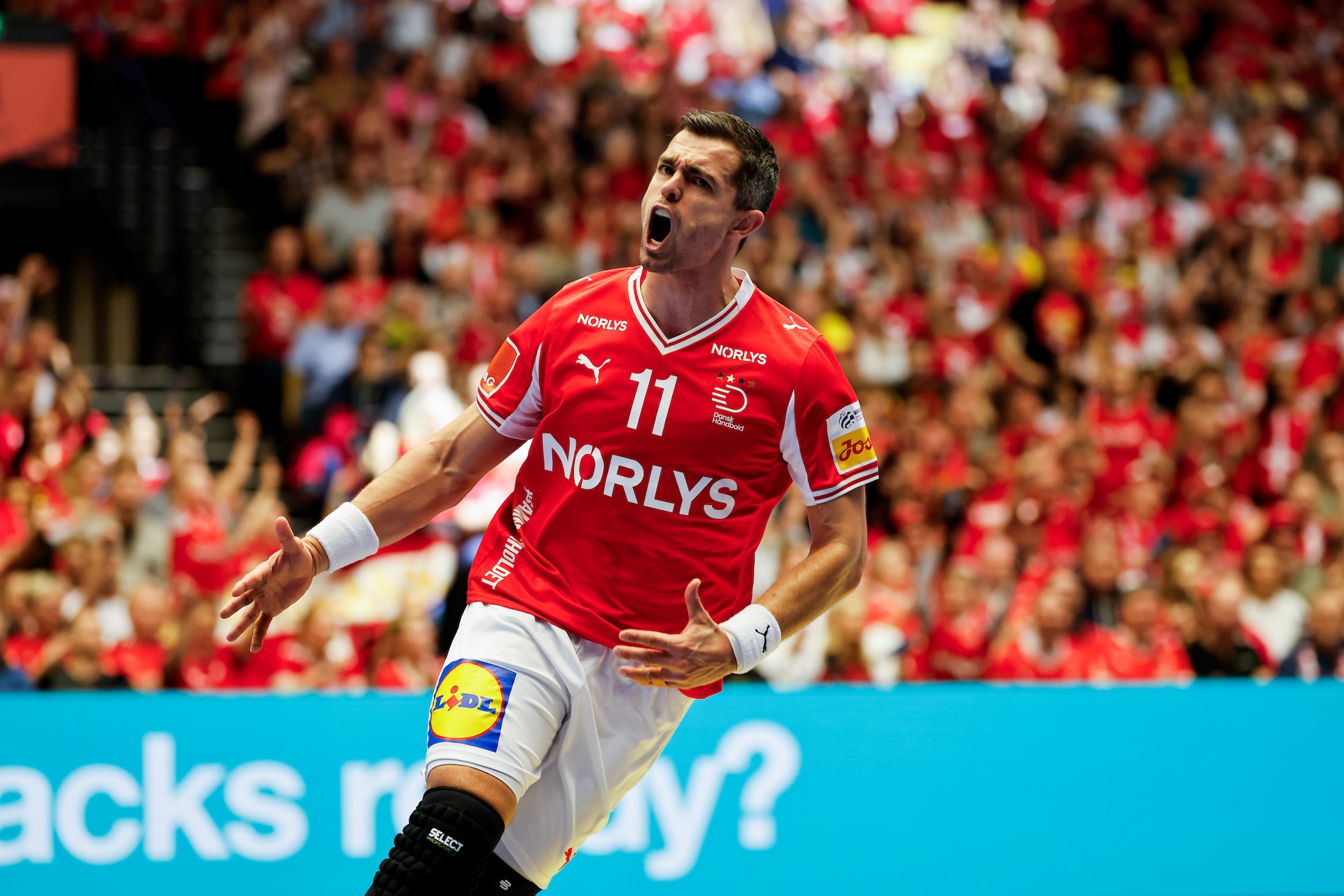 Lauge: “I will never get used to playing finals and winning titles”