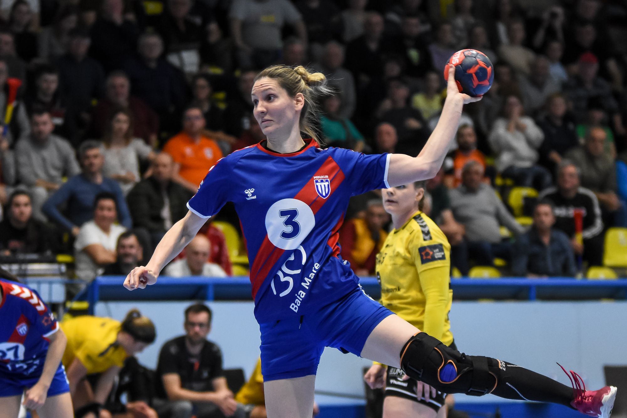 Baia Mare hand Sola painful loss