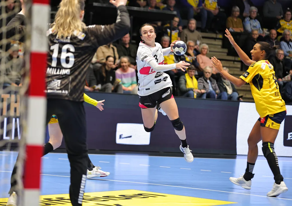 Brest make impressive comeback; home wins for Dortmund and Odense