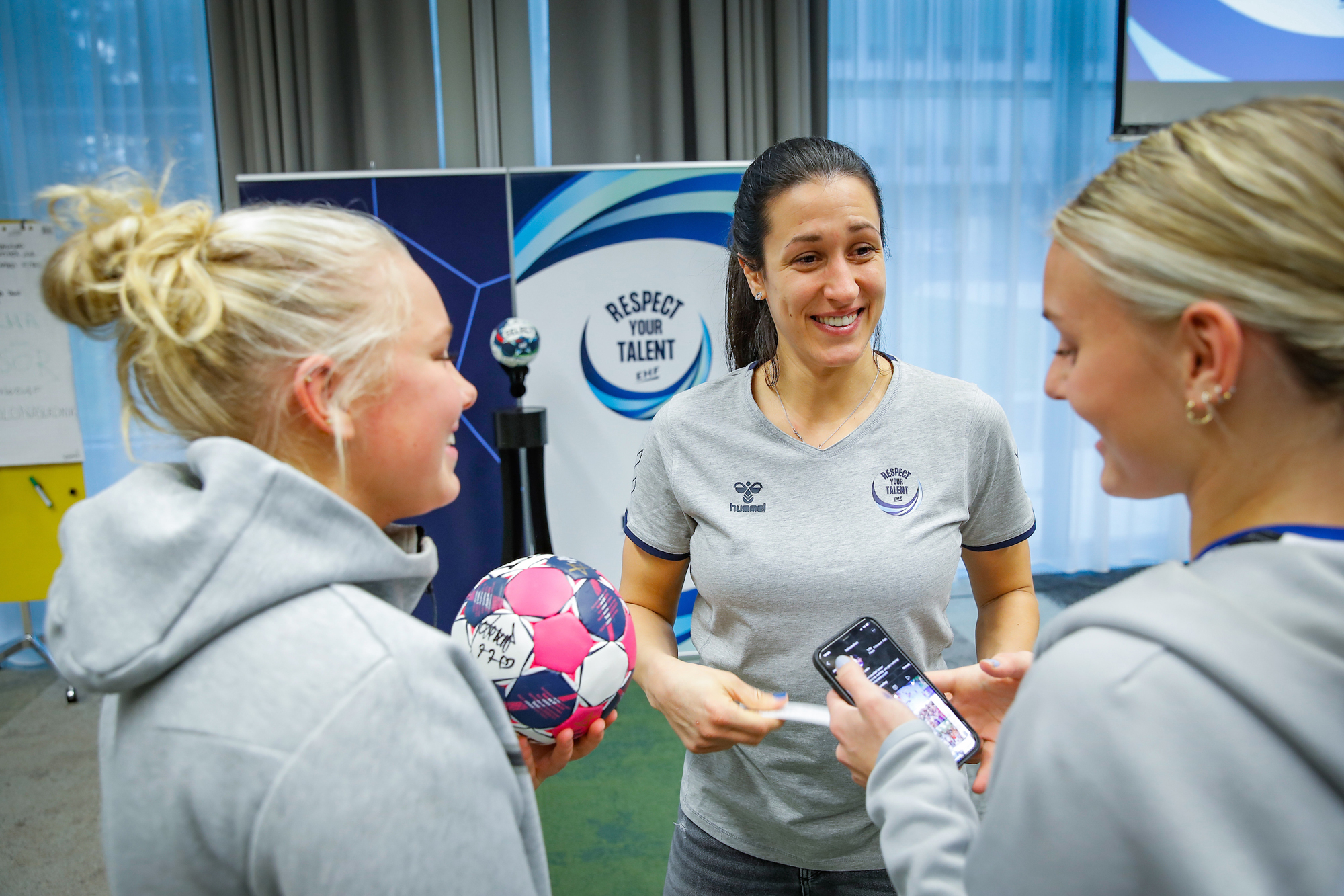 Handball's legends show how to Respect Your Talent
