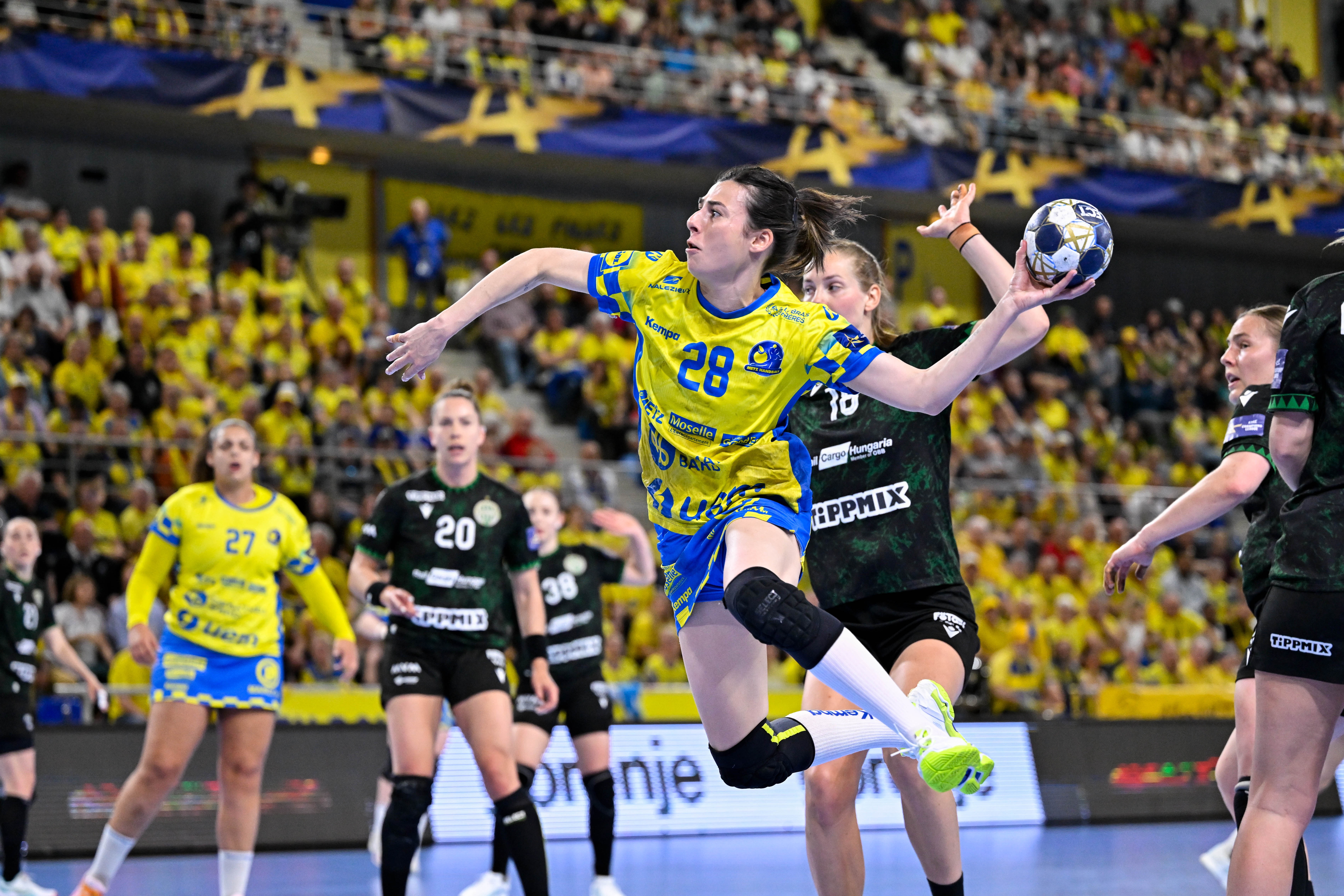 Metz survive scare to reach EHF FINAL4