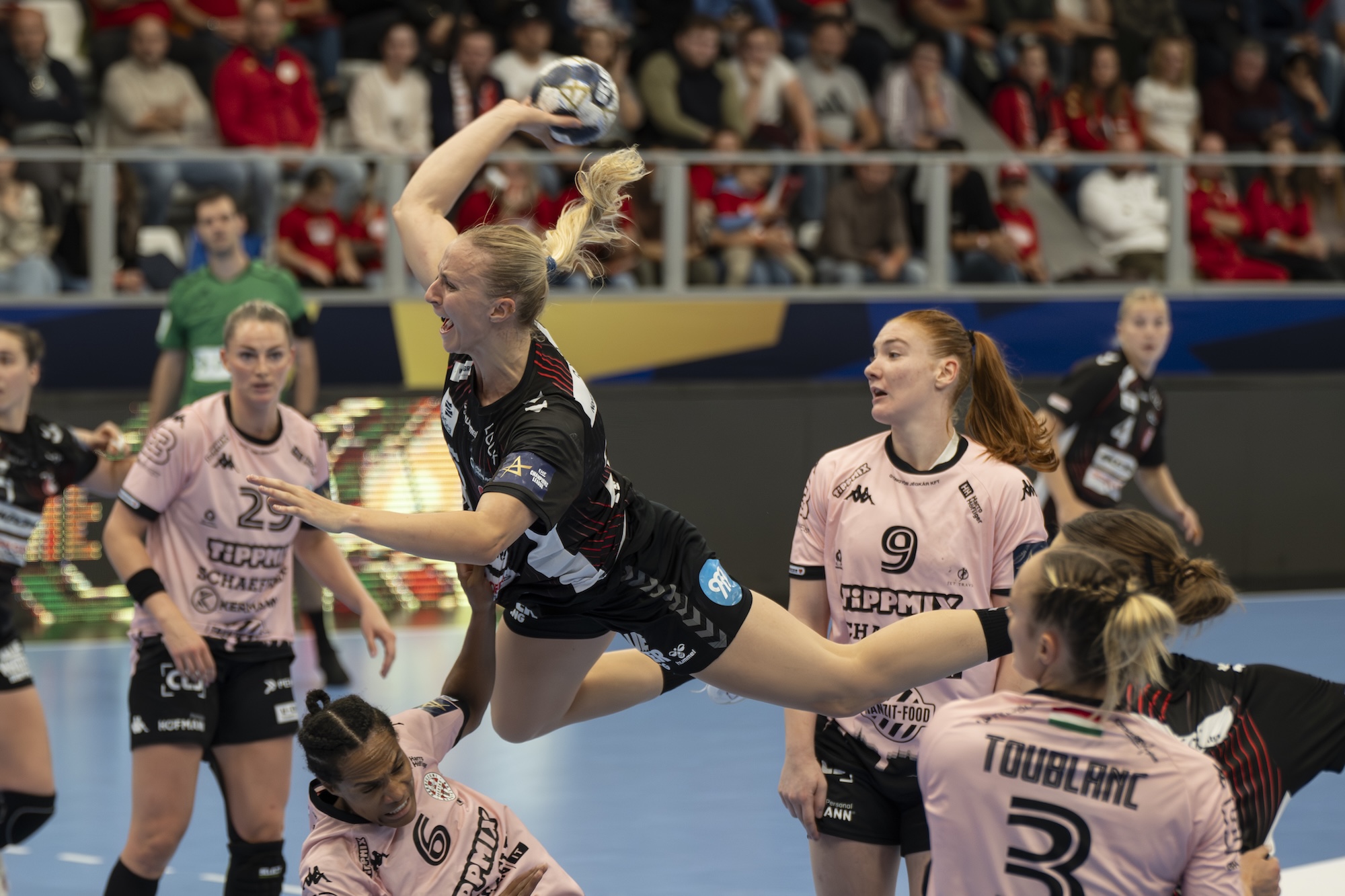 Europe's elite return with key duels in both groups