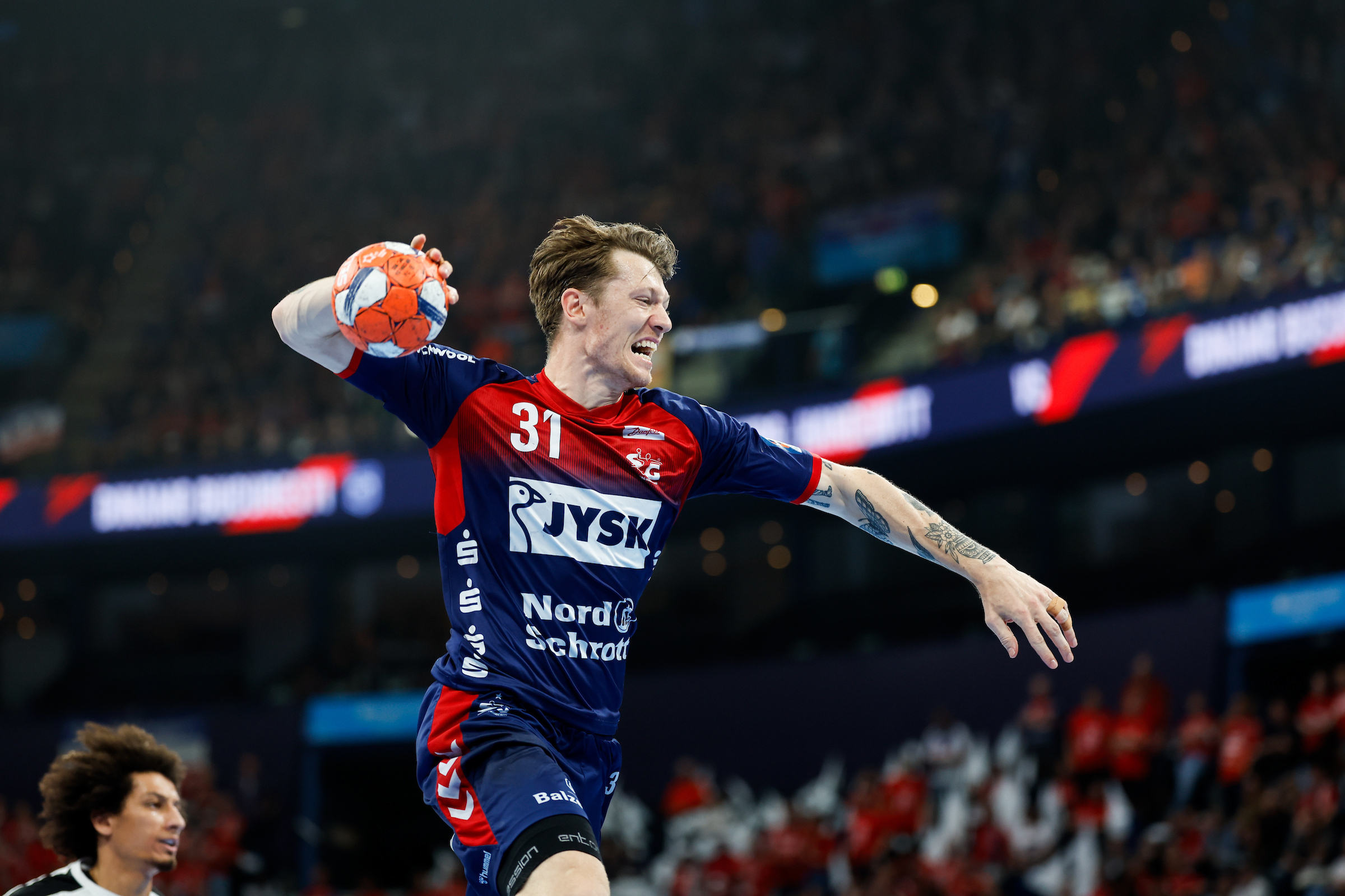 Flensburg face Füchse in all-German showdown for the title