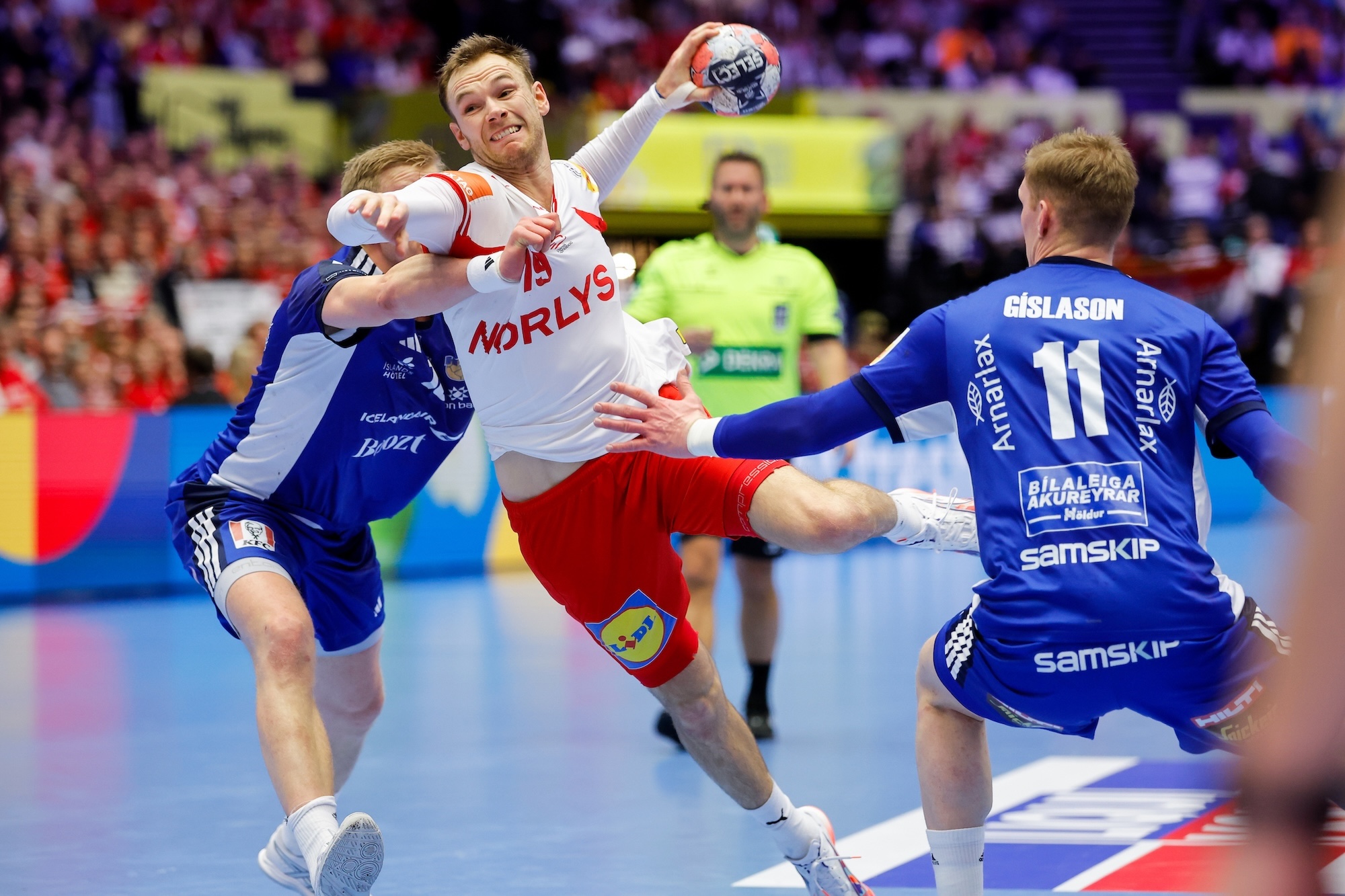 Denmark grab another chance for EHF EURO title