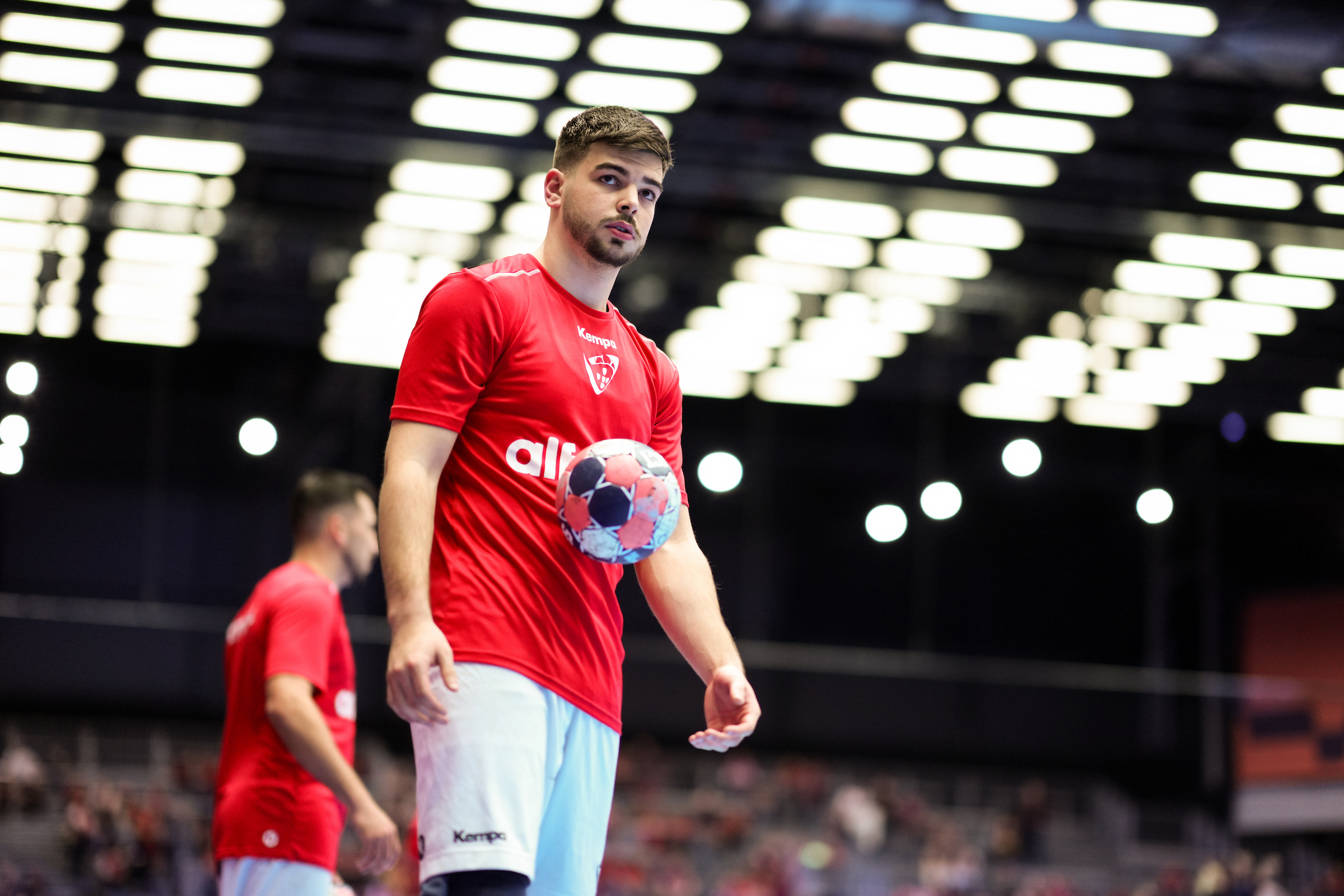 Live blog: More main round drama ahead in round 2