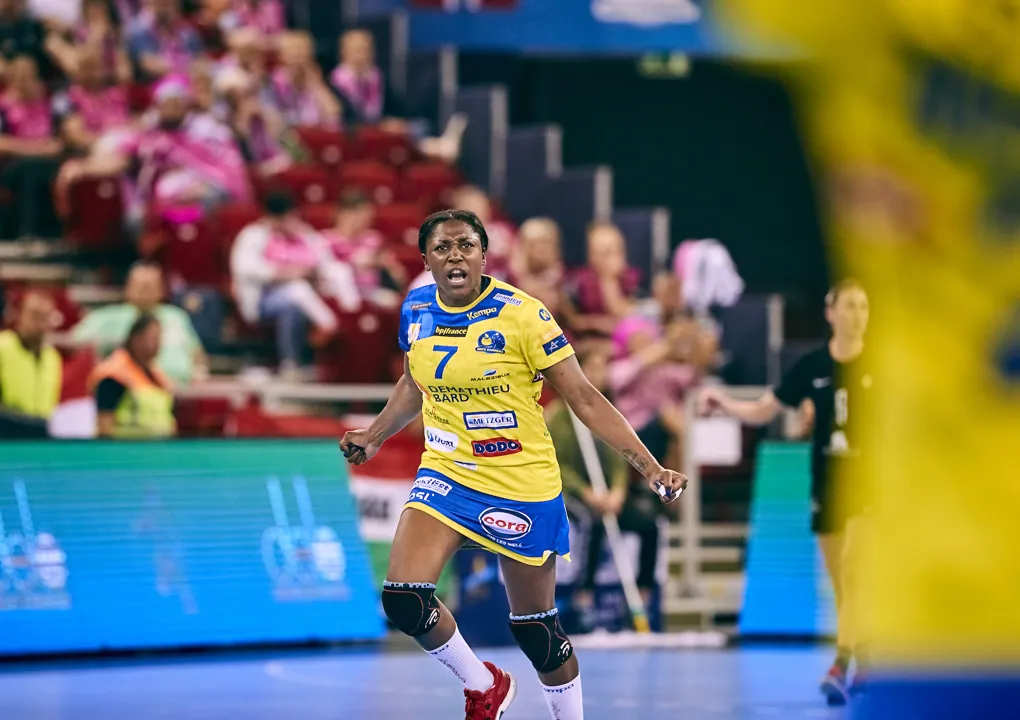 Five players approved for transfer before play-offs