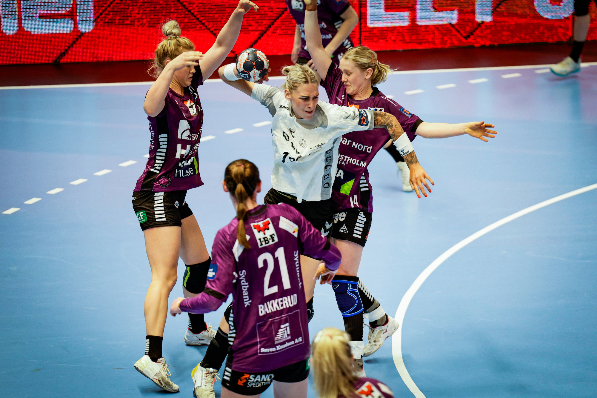 Heavyweight final to decide Energi EHF Finals winners